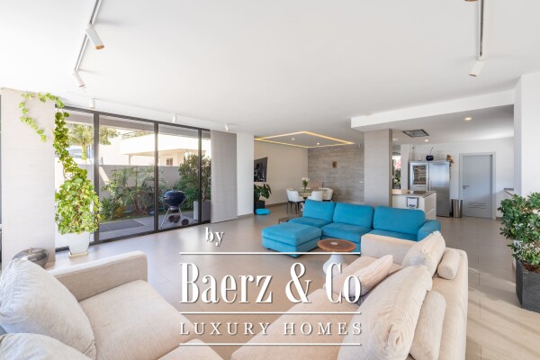 photo 5 Contemporary Villa in El Madroñal Costa Adeje