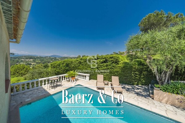 photo 2 Villa with a view near the old village