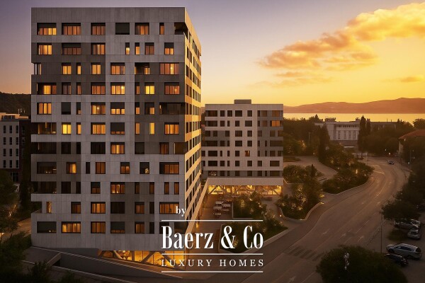 photo 1 Split, Lora, premium three-bedroom apartment with a sea view, 107.88 m²