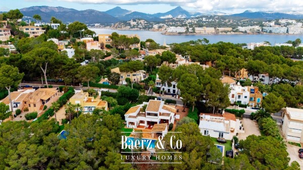 photo 3 Villa Santa Ponsa with endless possibilities