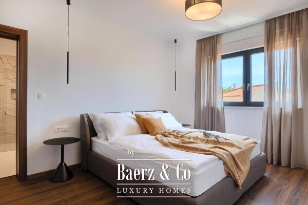 photo 20 Istria, Svetvinčenat, modern luxury villa with a heated swimming pool