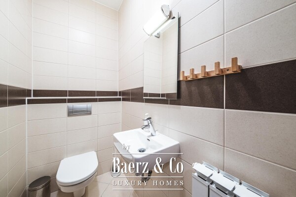 photo 20 Zagreb, Jelenovac, spacious three bedroom apartment with balcony and garden, with 2 garage, 202 m²