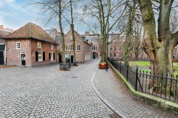 photo 36 Sint Janskerkhof 19