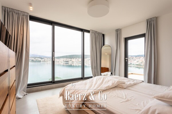 photo 3 Okrug Gornji, modern villa near the beach