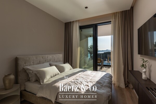photo 12 Dubrovnik area, four-bedroom apartment with a garden