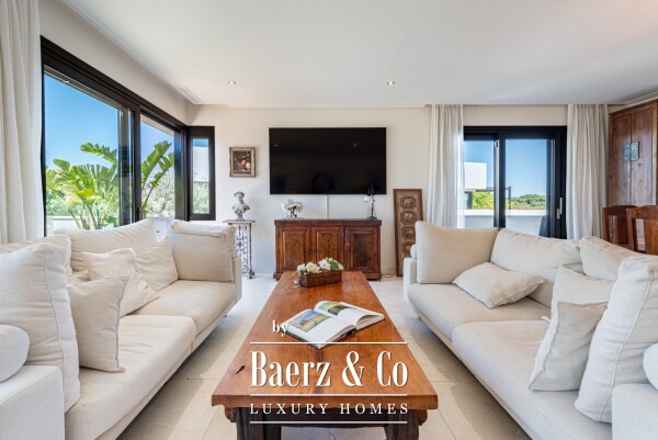 photo 1 Beautiful luxury home in Sotogrande, Sotogrande Alto - Hacienda de Valderrama