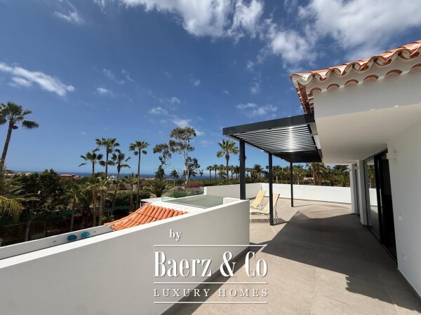 photo 27 Beautiful villa in Adeje, Tenerife south