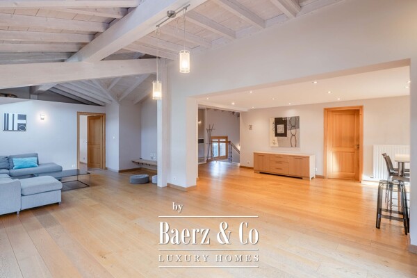 photo 1 Apartment Duplex with 4 Bedrooms - In the Heart of the Village