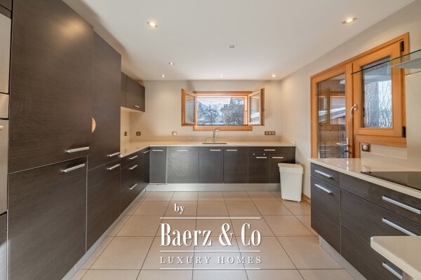 photo 9 Apartment Duplex with 4 Bedrooms - In the Heart of the Village